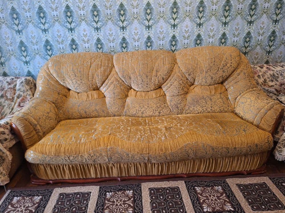 Диван среднее састоянее — 1