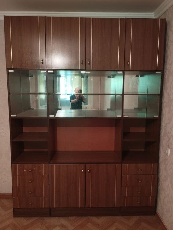 Срочно продам сервант — 1