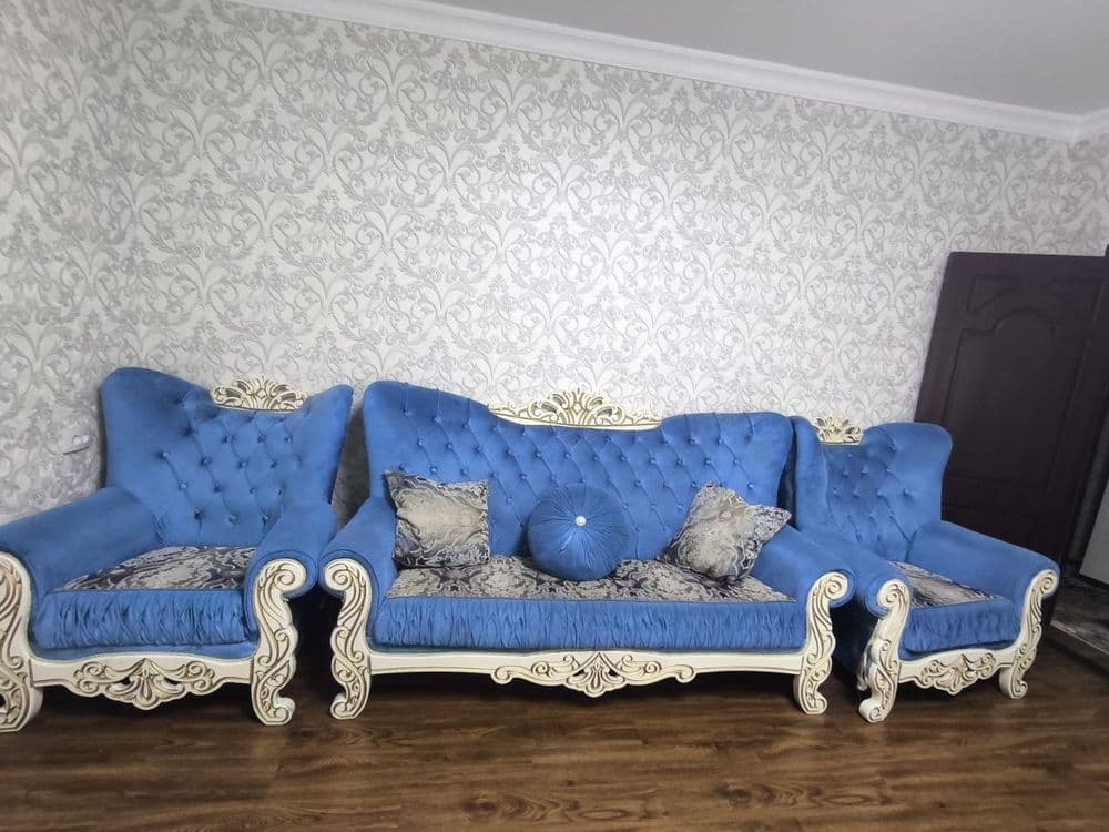 Divan mexmona uchun — 1