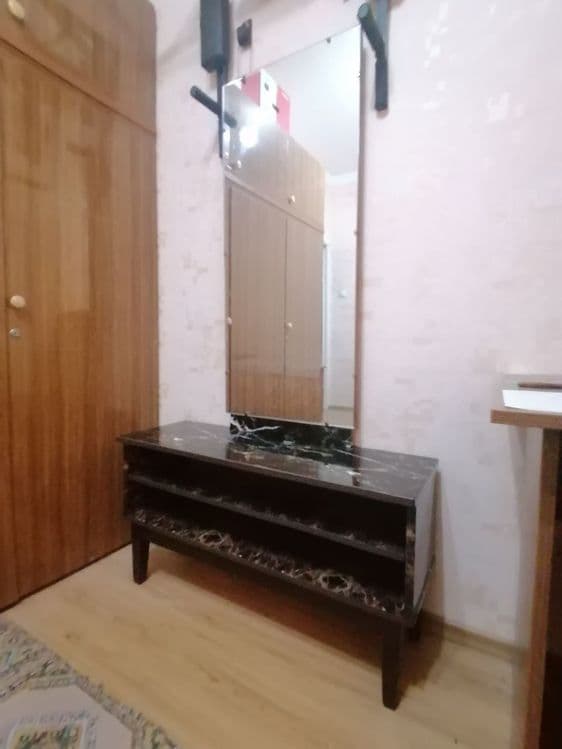 Трюмо подставка для телевизора, зеркало снимается
50 ши172 высота трюм — 1