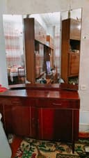 Срочно продаю трюмо, состояние хорошее