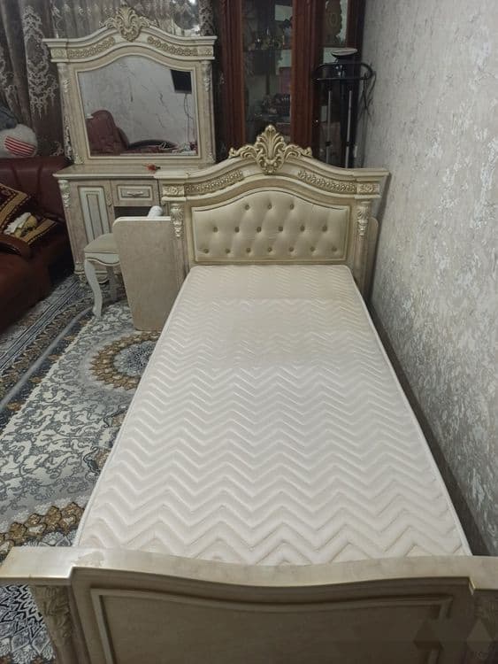 Продаются кровати с матрасами — 1