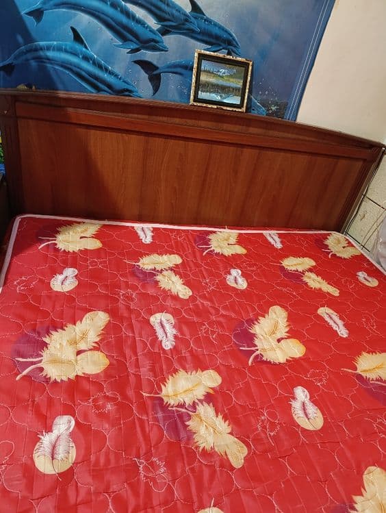 Срочно продам двухспальную кровать — 1