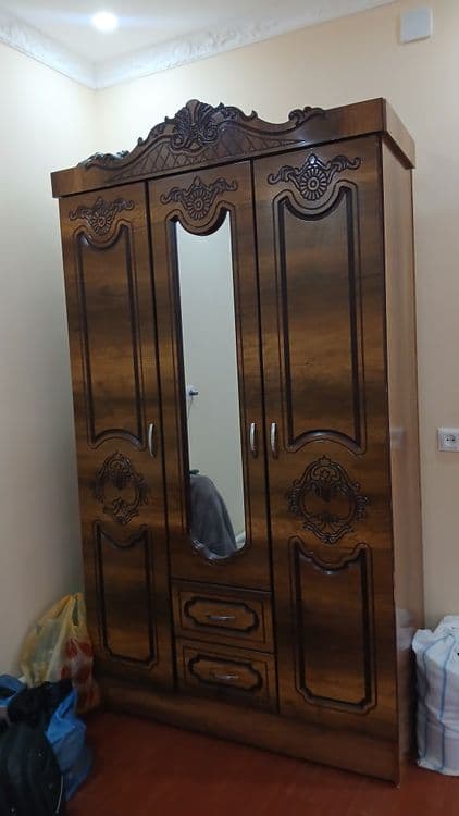 Kiyim shkaf sostayenesi taza — 1
