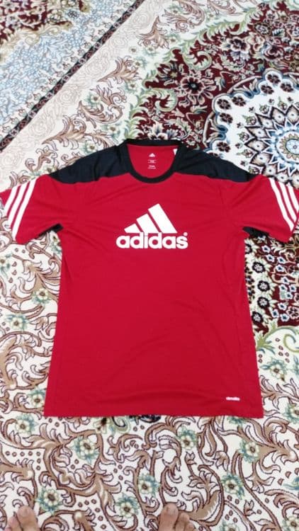 Kareyski tozza brend yozgi futbolkalar — 1