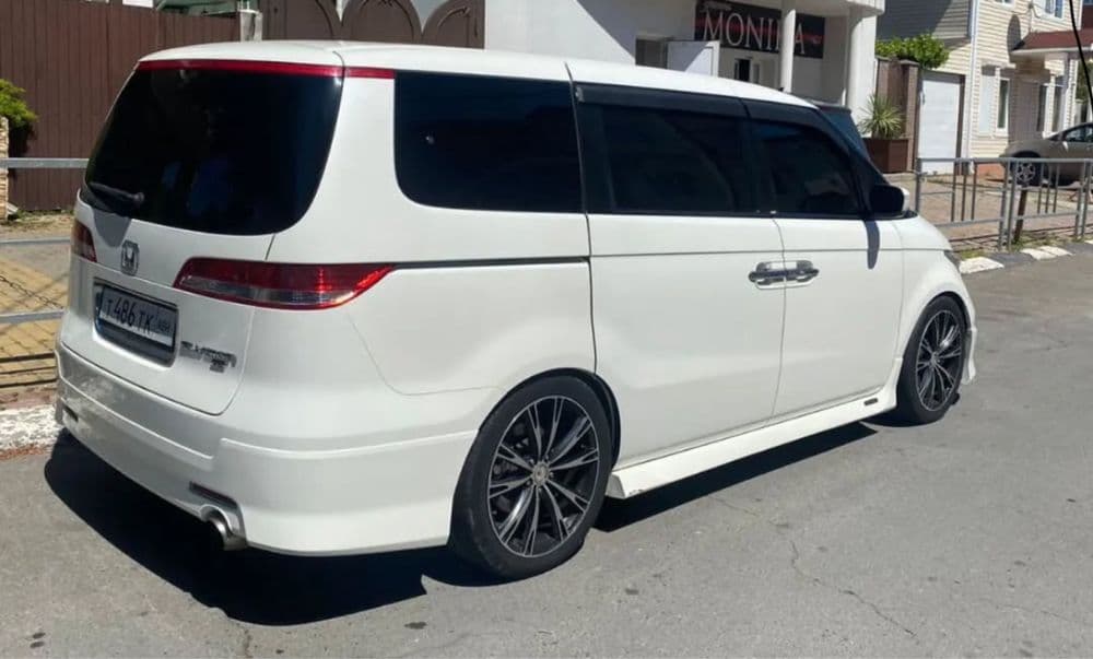 Taksi xizmati Услуги Taxi 7 мест в горы и самарканд — 1