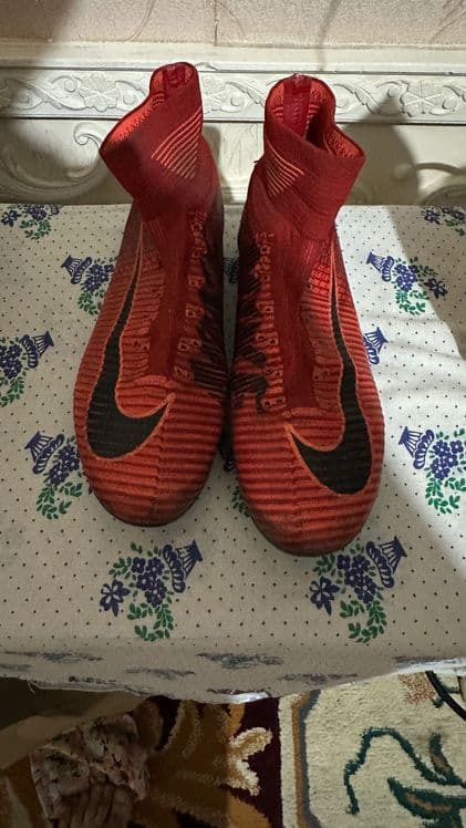 Продам бутсы NIKE оригинал 41 размер — 1