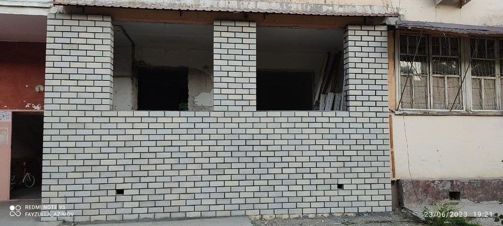 Balkonga g'isht teramiz — 1