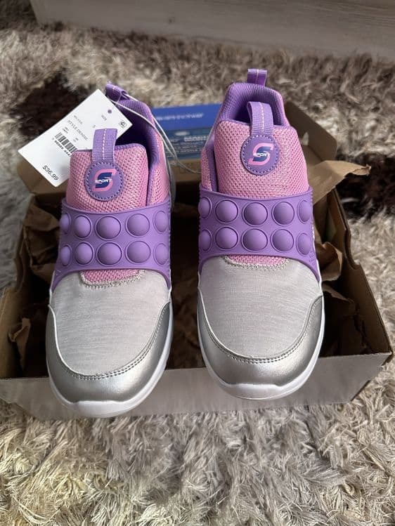 Оригинал новые кроссовки Skechers на девочку 36-37 — 1