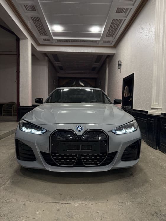 BMW i4 German car — 1