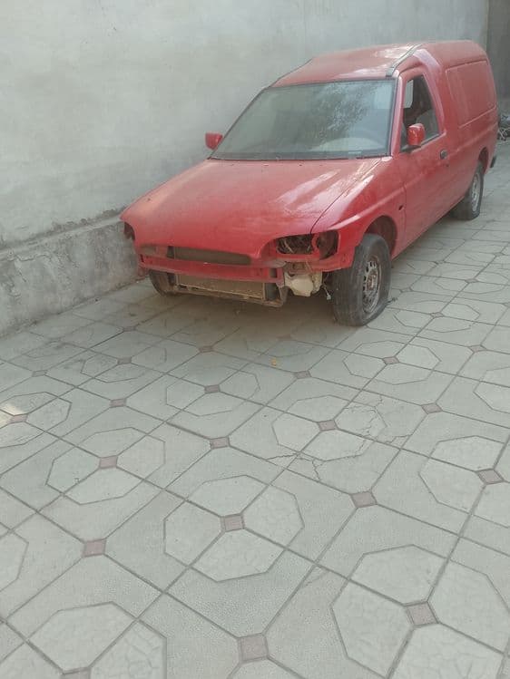 Ford yuk mashinasi — 1
