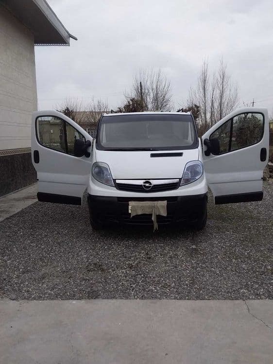 OPEL VIVARO микроавтобус сотилади — 1