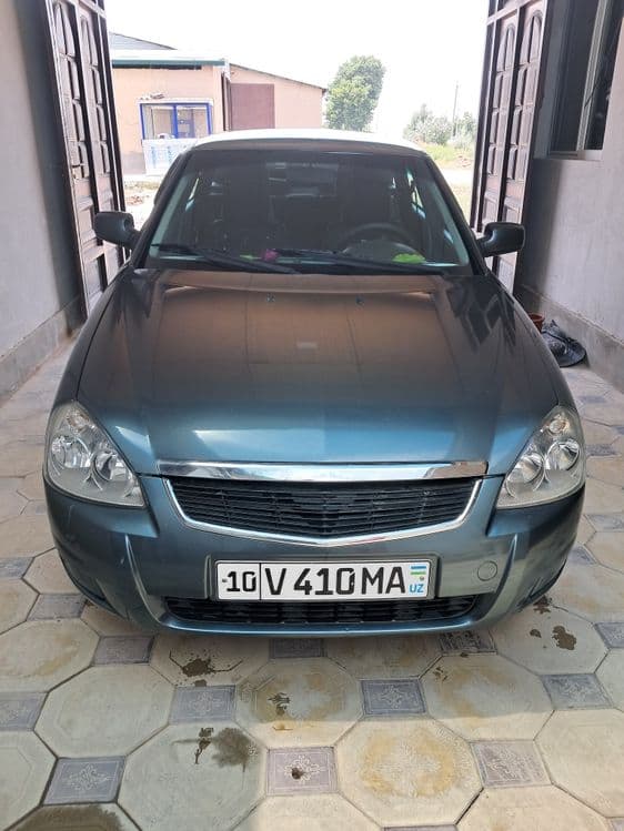 Lada Prióra 2172 — 1