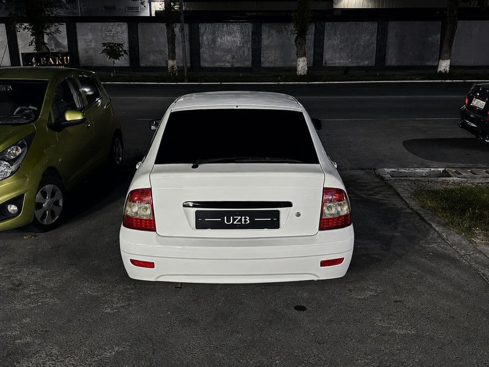 Lada priora 2008 — 1