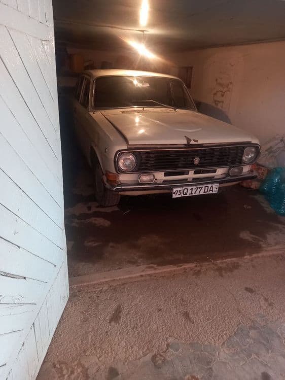 Gaz 24 moshinda metan bor — 1