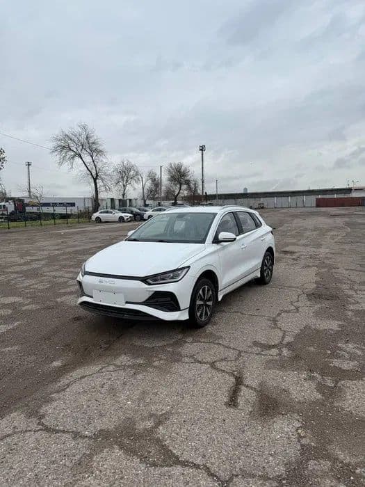 BYD E2 naxtga va nasiyaga — 1