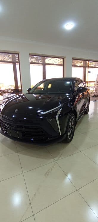 Dongfeng T5 EVO avtomobili 1.5 atmosferali gibrid — 1