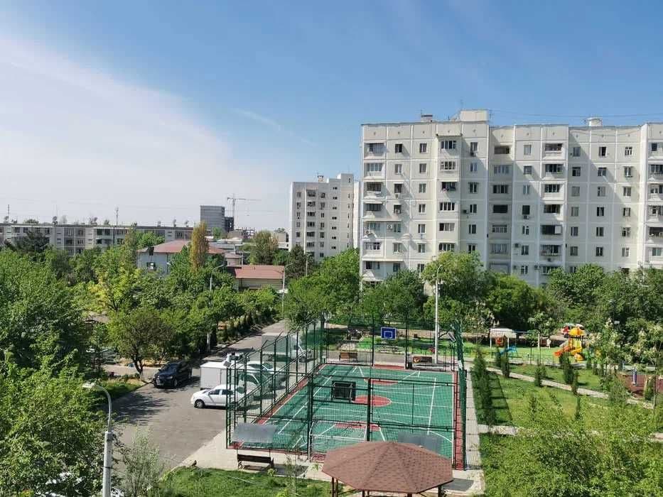 Продаётся 2-комнатная квартира на Алгоритме — 1
