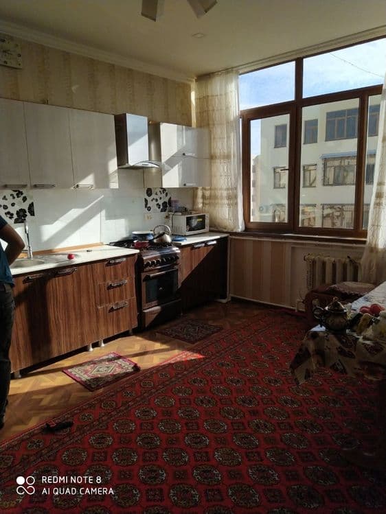 Срочно продается квартира 4 х комнатная динамо 4 этаж — 1