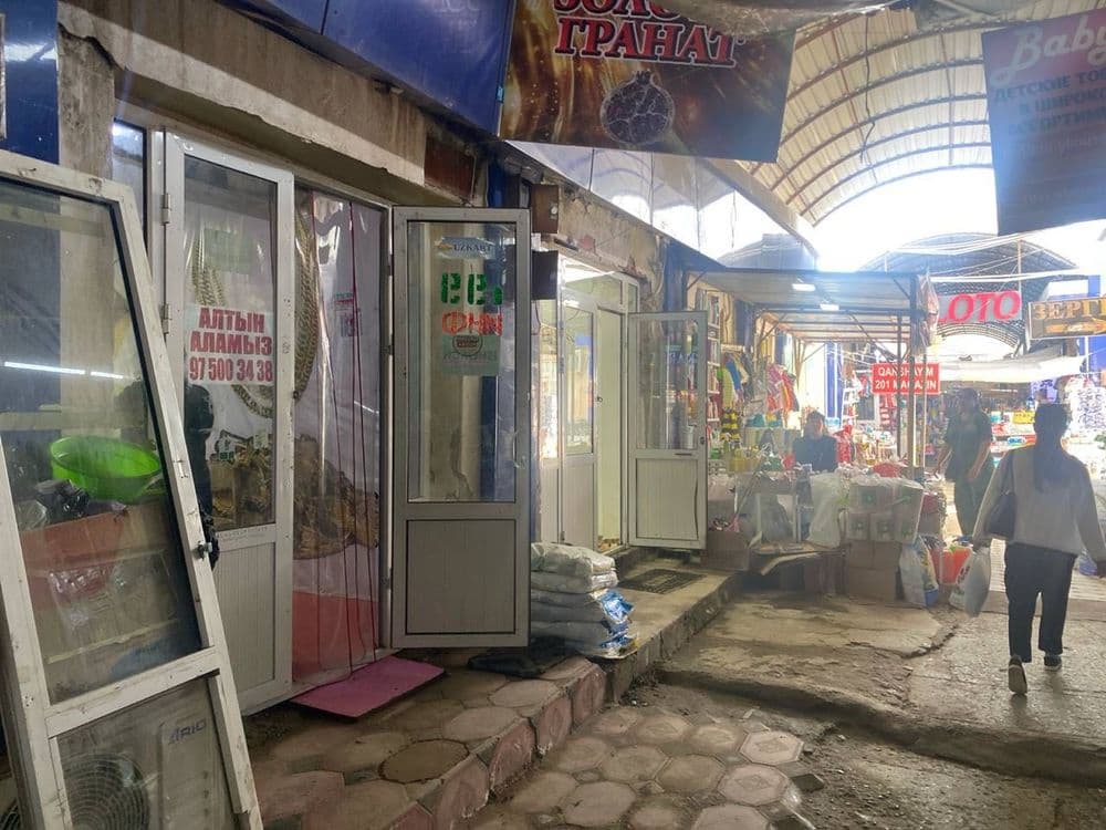 Орайлык базар закрытый артында магазин сатылады — 1
