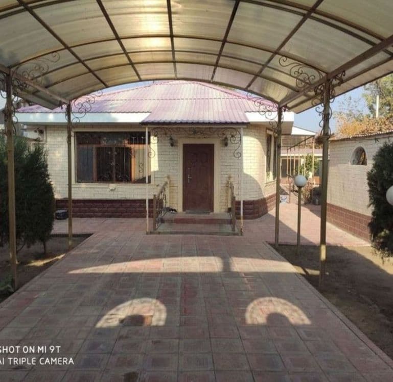 Yangi yo'lda sotiladigan hovli joy bor — 1