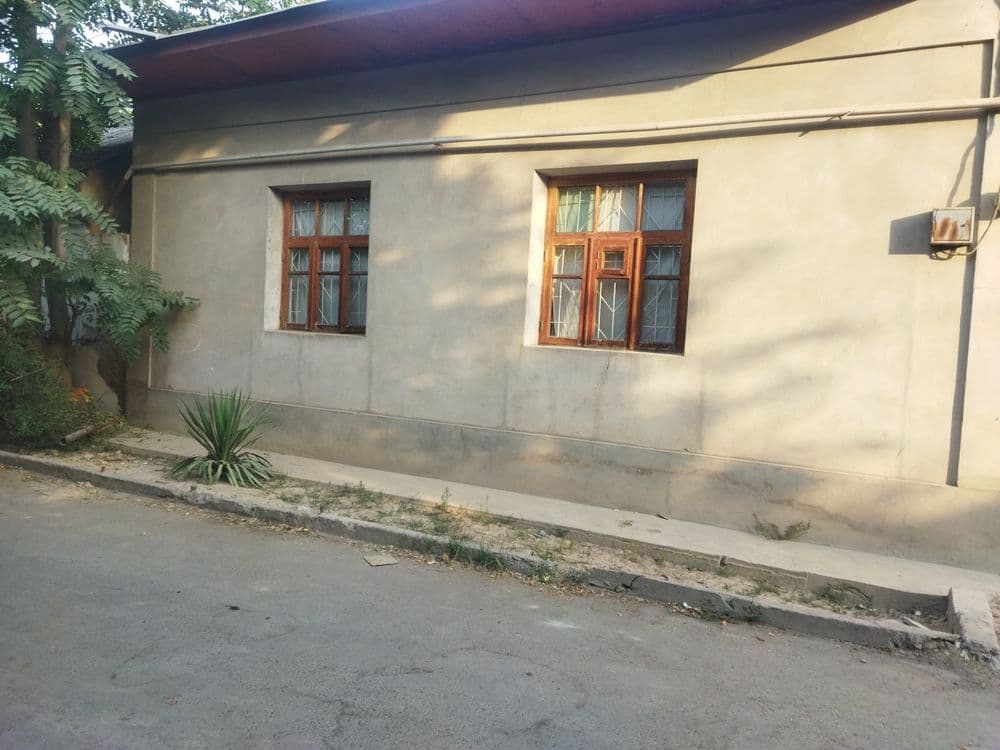 Uchastka 3.8 sotiq uy remonti orta — 1