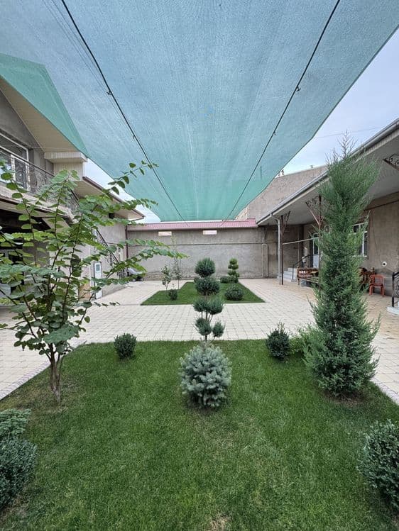 Kotta Hasanboy Ahrorobod mahallasi 6 sotix 10 ta xona 20/30 — 1