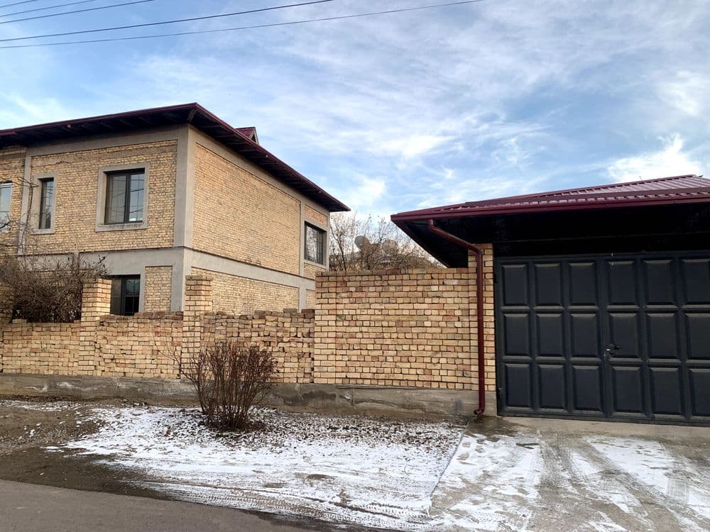 Продается коттедж в поселке Улугбек — 1