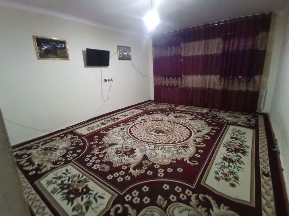 Kotedj sotiladi 10 sotixli — 1