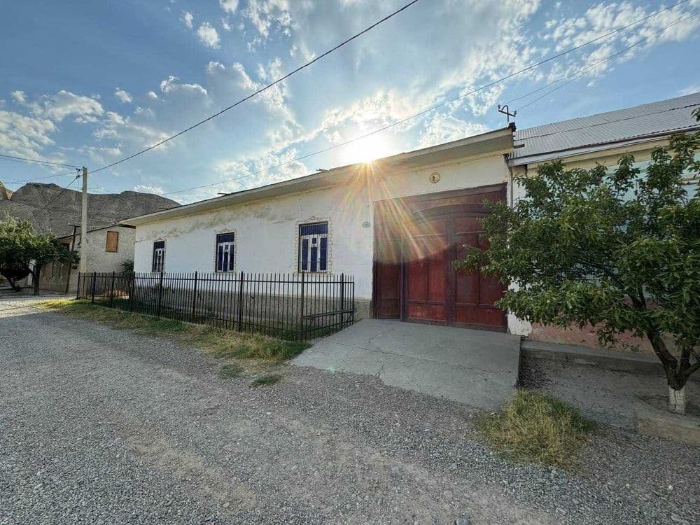 Chortoqda hovli sotiladi — 1
