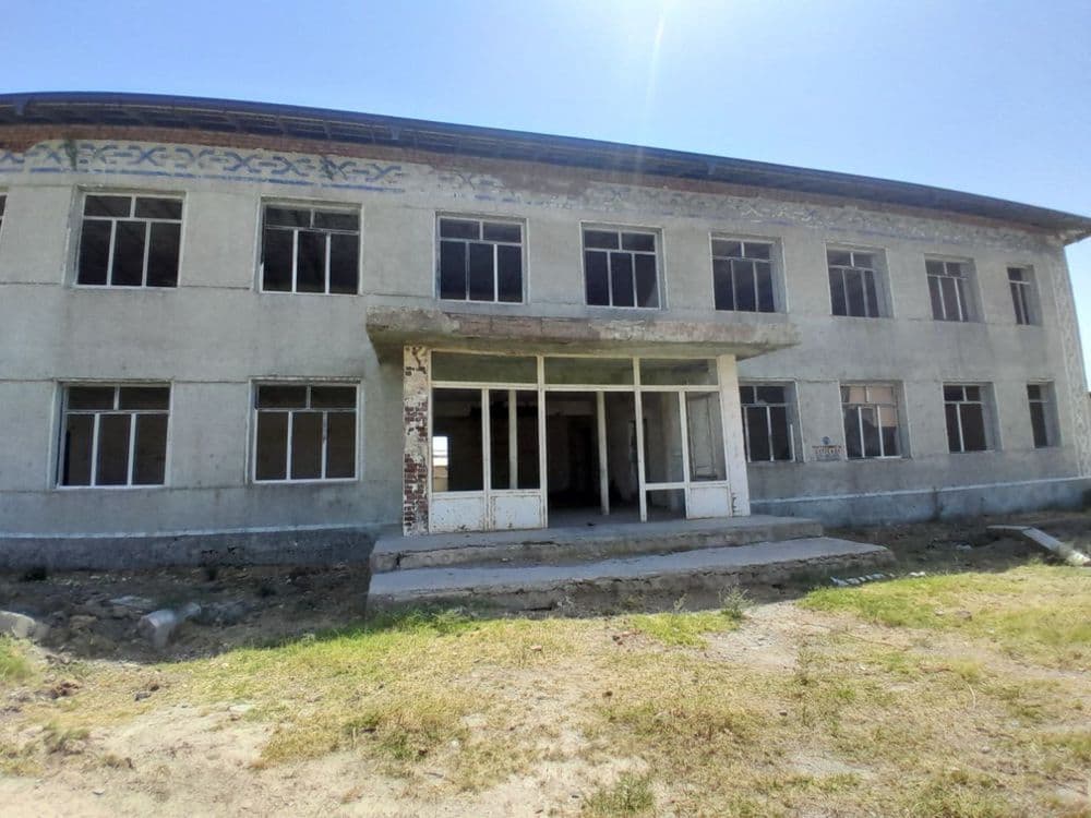 Продаётся нежилое здание под бизнес — 1