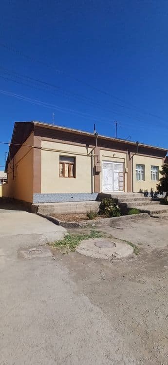 Урганч шахар айрапортскида 450 кв ховли жой. — 1