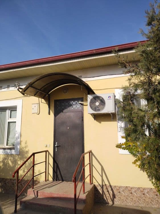 Коттедж ижарага берилади.Манзил: Бетонка.Базарвай (Паризод ту́йхонаси) — 1