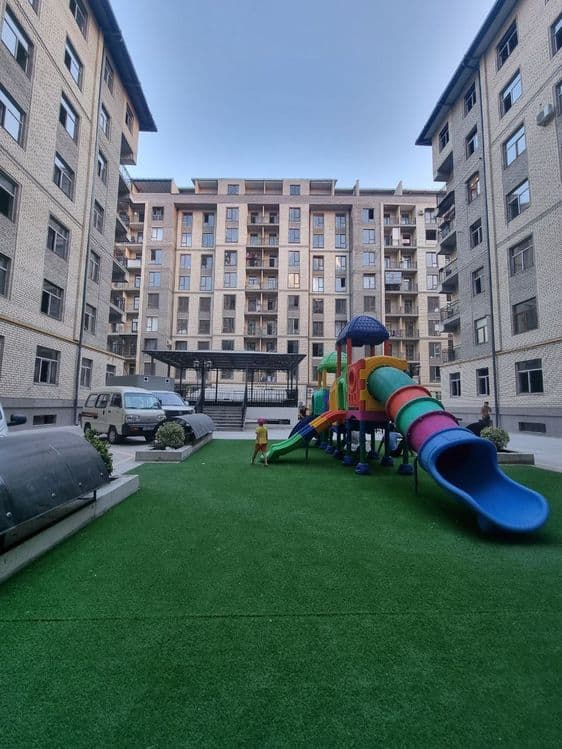 Kvartira Qizlarga — 1