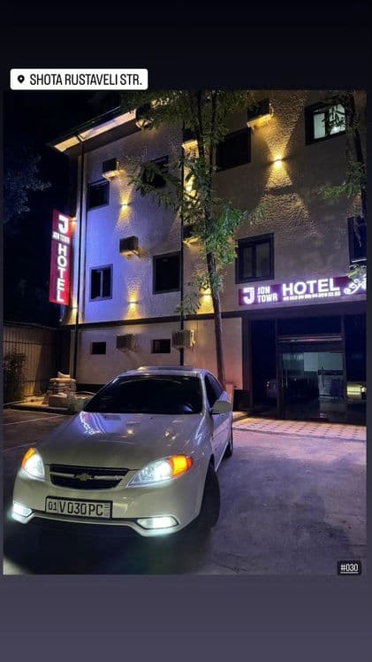 Mehmonxona bez zags24/7 JoNTowR HoteL YakkaSaroy — 1