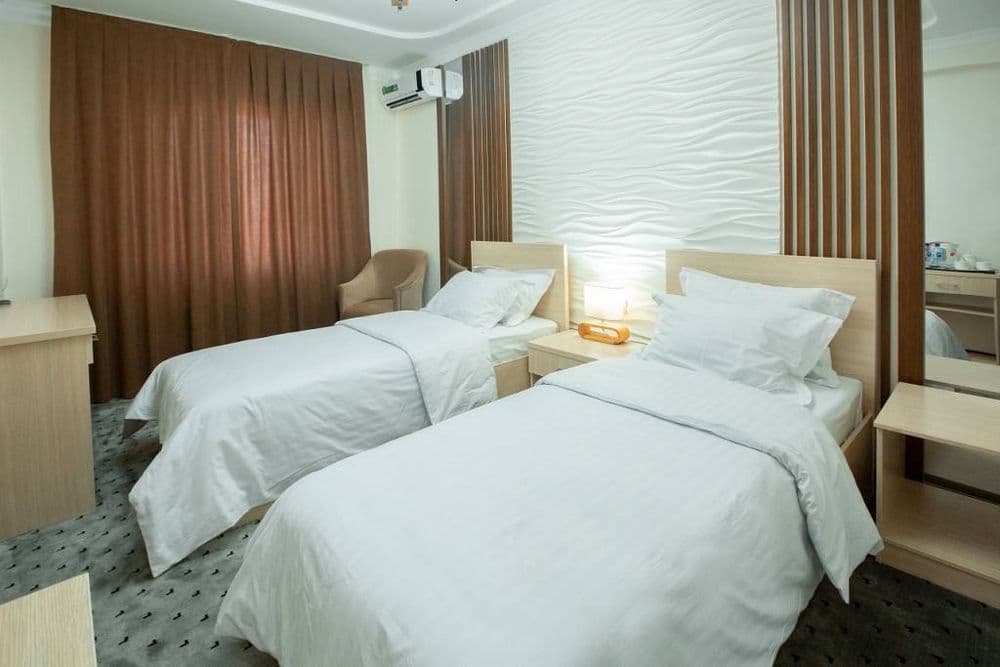 Mehmonxona/Hotel/Hostel/Kunlik kvartira — 1