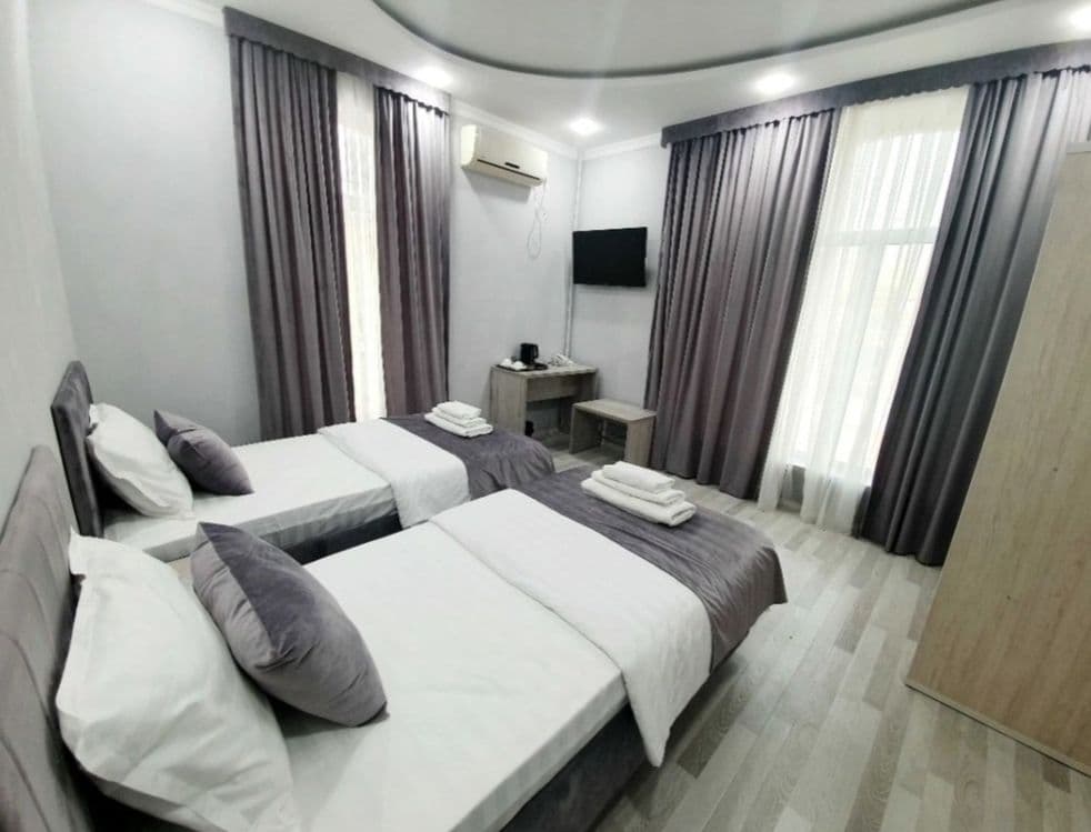 Mehmonxona/Hotel/Hostel/Kunlik kvartira — 1
