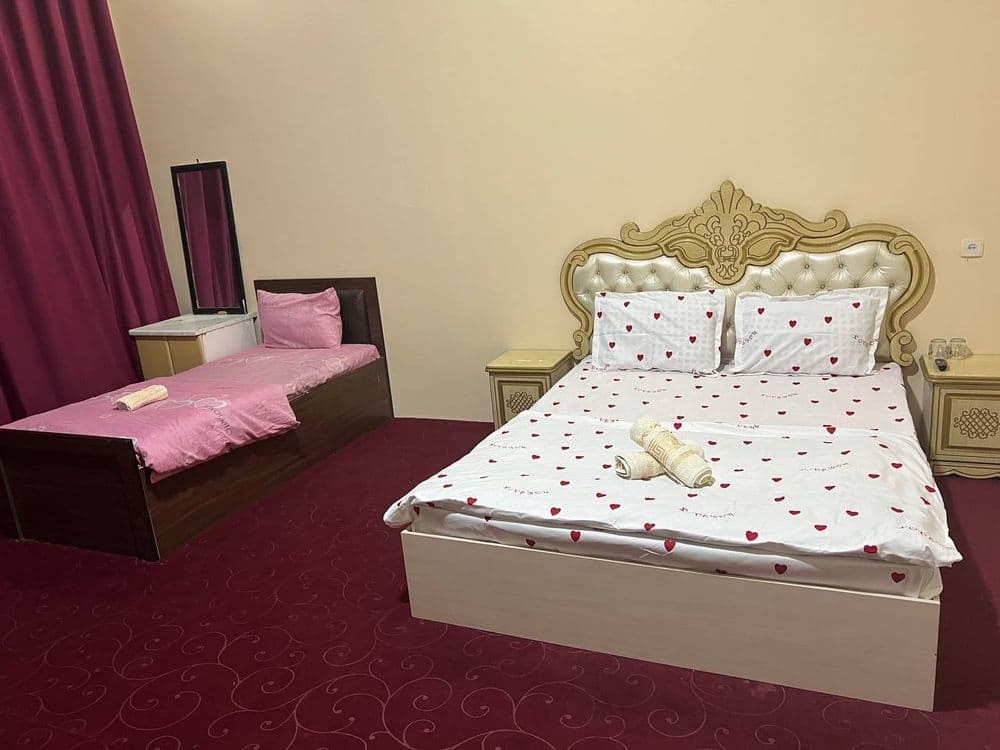 Xotel Гостинитса Xotel gastinitsa bez zaks fakat paspurt kerek bulad — 1