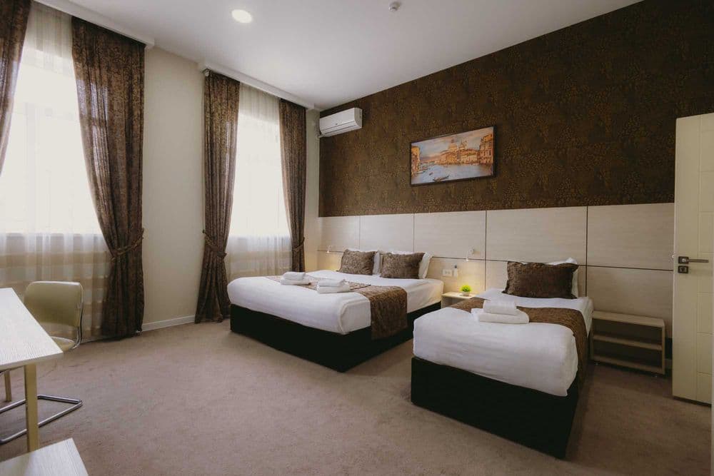 Посуточная аренда номеров в City Hotel — 1