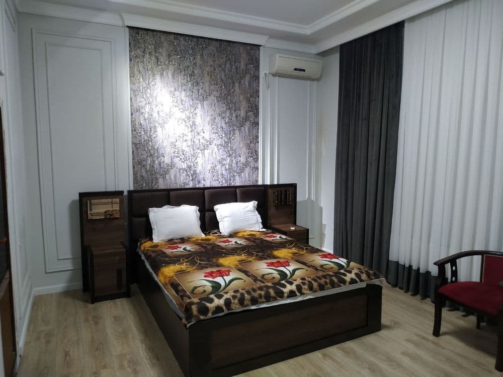 ГОСТИНИЦА Hotel Mehmonhona — 1