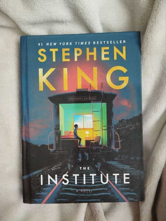 Книга 'Institute' Стивена Кинга на английском — 1