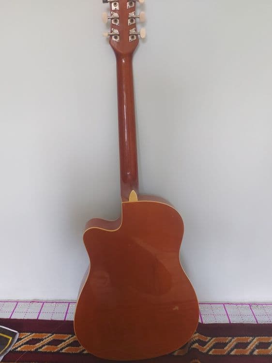 Gitara akustik Belaruski gitara sifati zo‘r — 1