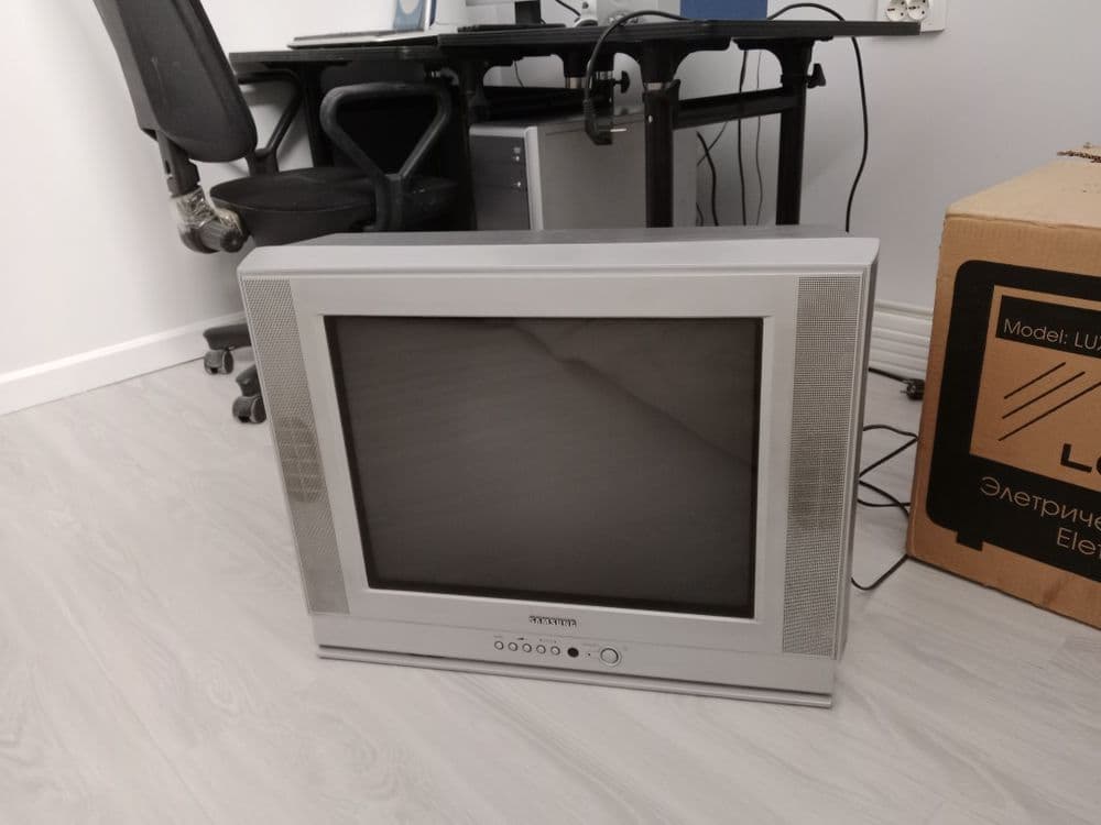 Televizor samsung hamda kompyuter sotiladi — 1