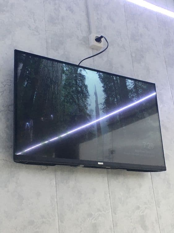 Smart tv sotiladi srochnaaa — 1