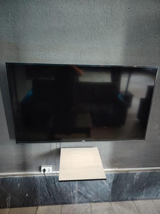 Artel 55 bez smart + devan + taburetka — 1