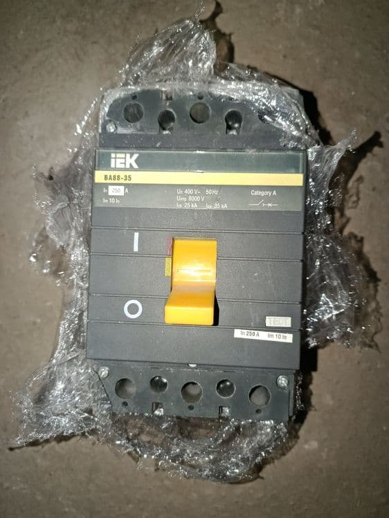 IEK Avtomat BA88 — 1