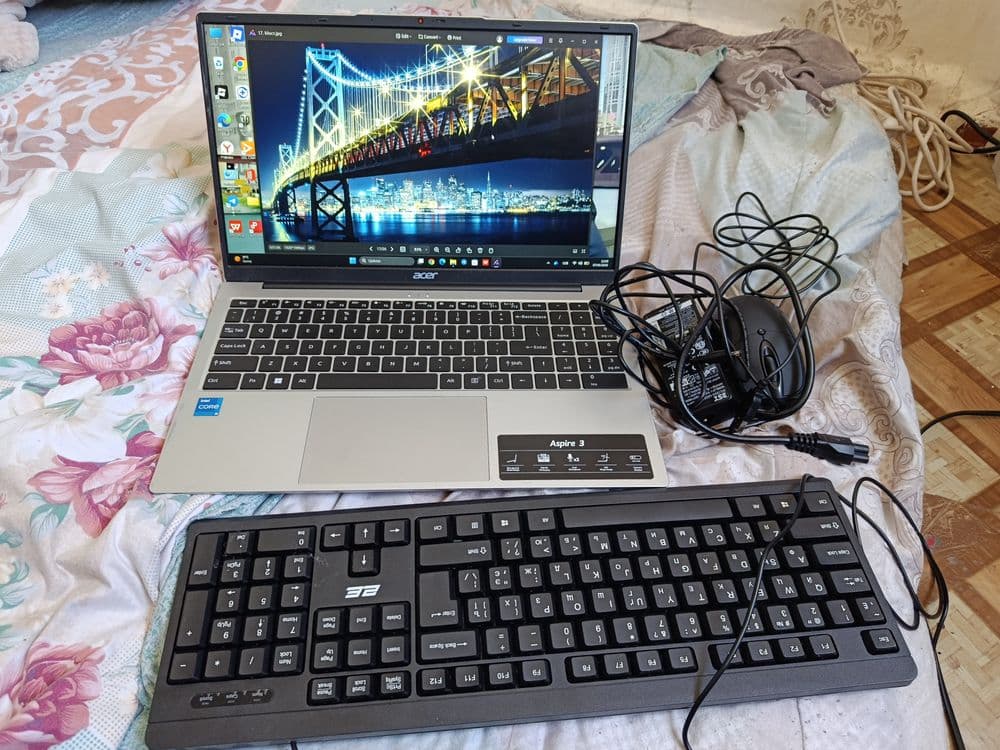Acer intel Core i5 noutbuk 15/512 gb — 1