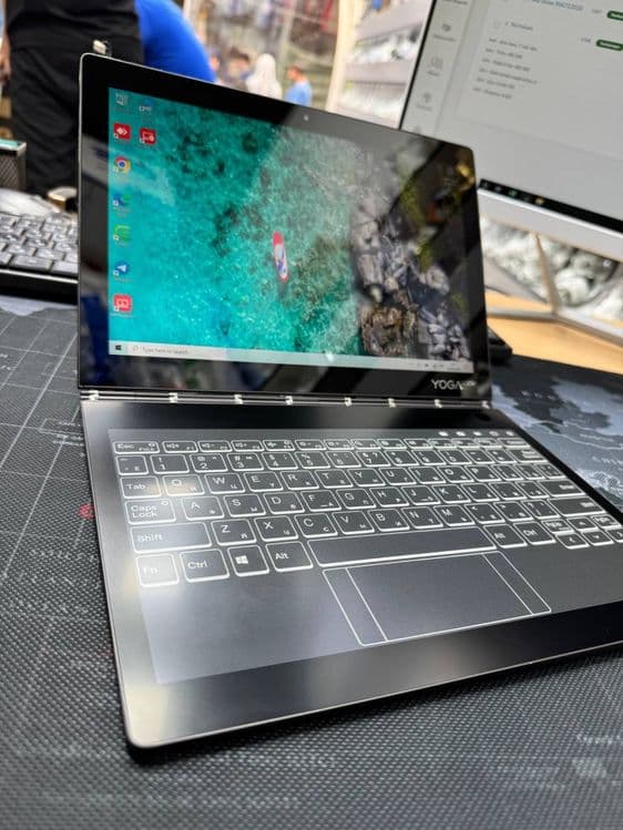 Lenovo Yoga Book sensir Arzon narxga sotiladi 500$ — 1