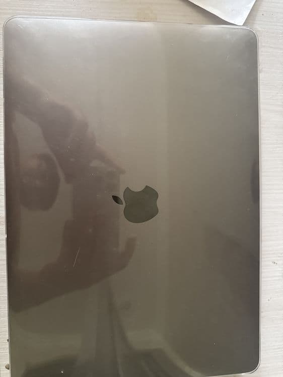 Macbook pro m2 13 dyum — 1