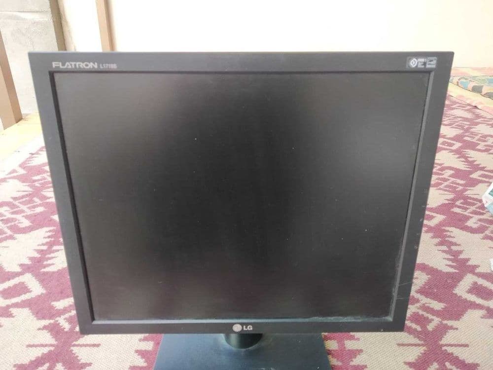 Продам Монитор LG . 17 '' — 1